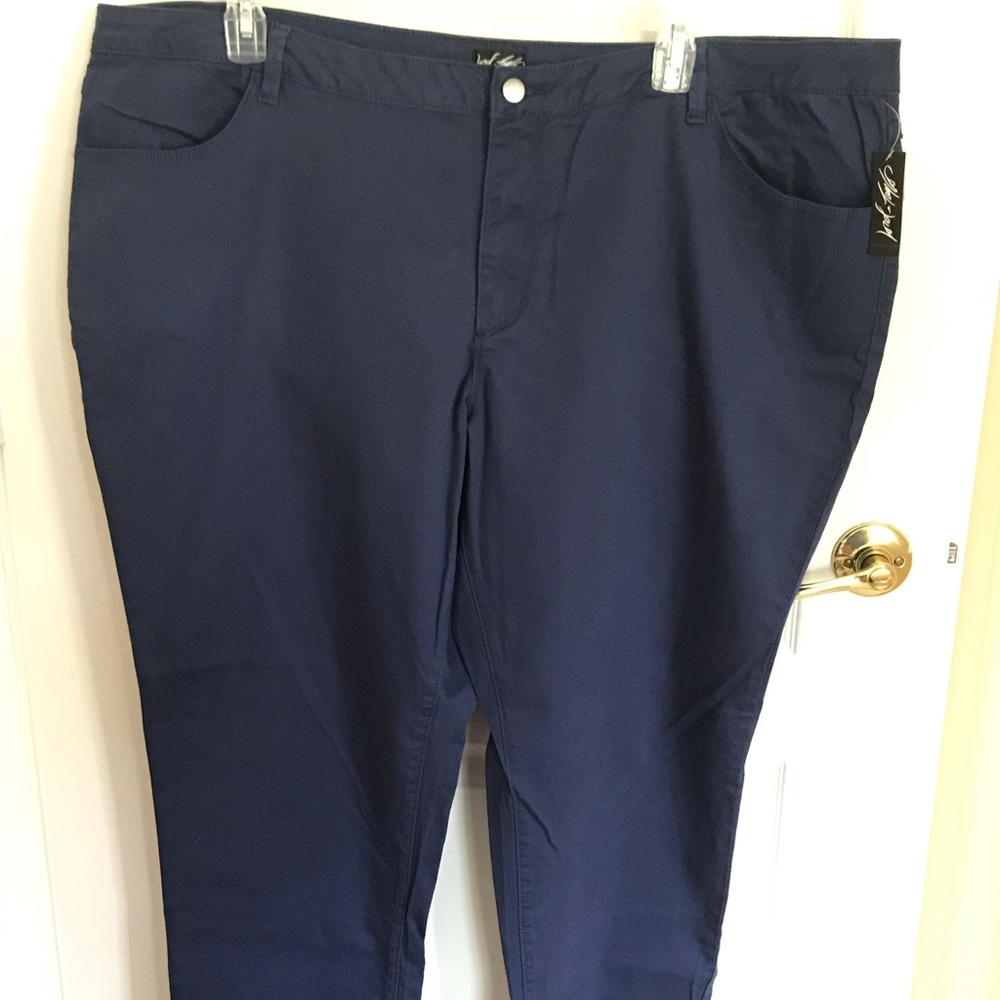Lord & Taylor brand 24W dark blue jeans brand new